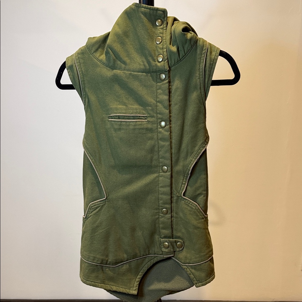 Green Sleeveless Women's Jacket